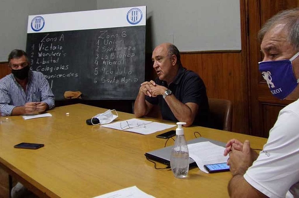 'No haremos nada que ponga en riesgo a los deportistas ni al sistema de salud'