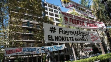 Las muestras de apoyo al ex gobernador se multiplicaron. Marcelo Manera.
