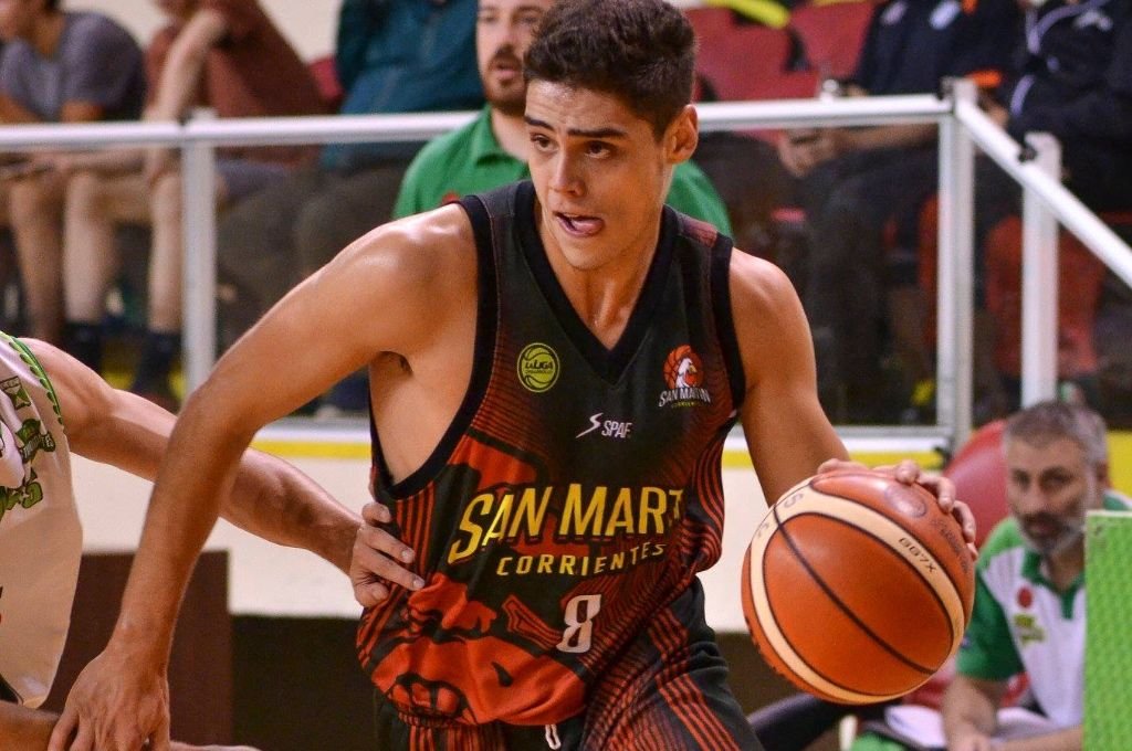 Tras brillar en la última temporada de la Liga Nacional y ser el máximo anotador de San Martín de Corrientes