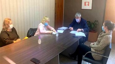 Firma del acuerdo entre Alcec y el Iosper.