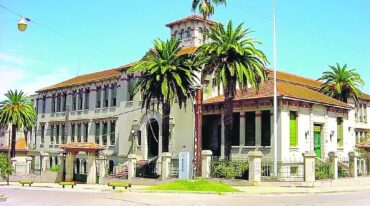 En 1932 comenzó a funcionar la Escuela Normal en su nueva casa