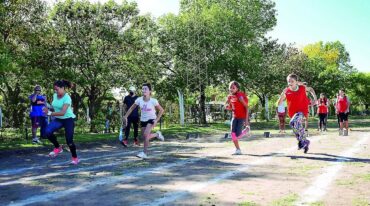 La Escuela Municipal de Atletismo cuenta con más de 100 jóvenes en sus filas. Alanis