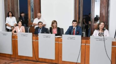 Concejales del bloque Frente de Todos presentaron la iniciativa en la sesión.
