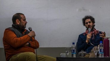 Aliani en una charla junto al humorista gráfico Tute. Gentileza.