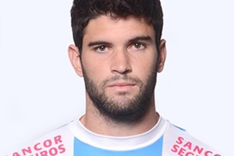 Nicolás Orsini con la camiseta de Atlético de Rafaela