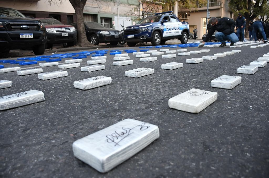 Los 339 "panes" con cocaína estaban dentro de una camioneta de alta gama.  Marcelo Manera