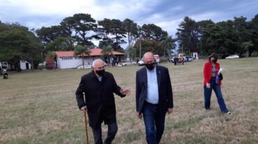 El senador agradeció la presencia del gobierno provincial en el departamento. Gentileza.