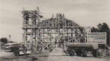 Histórico registro fotográfico de los inicios de la construcción