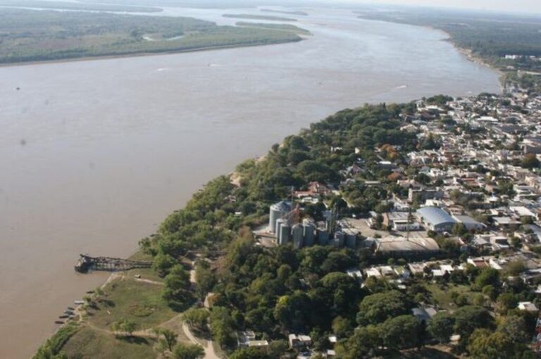 Puerto cerealero en La Paz