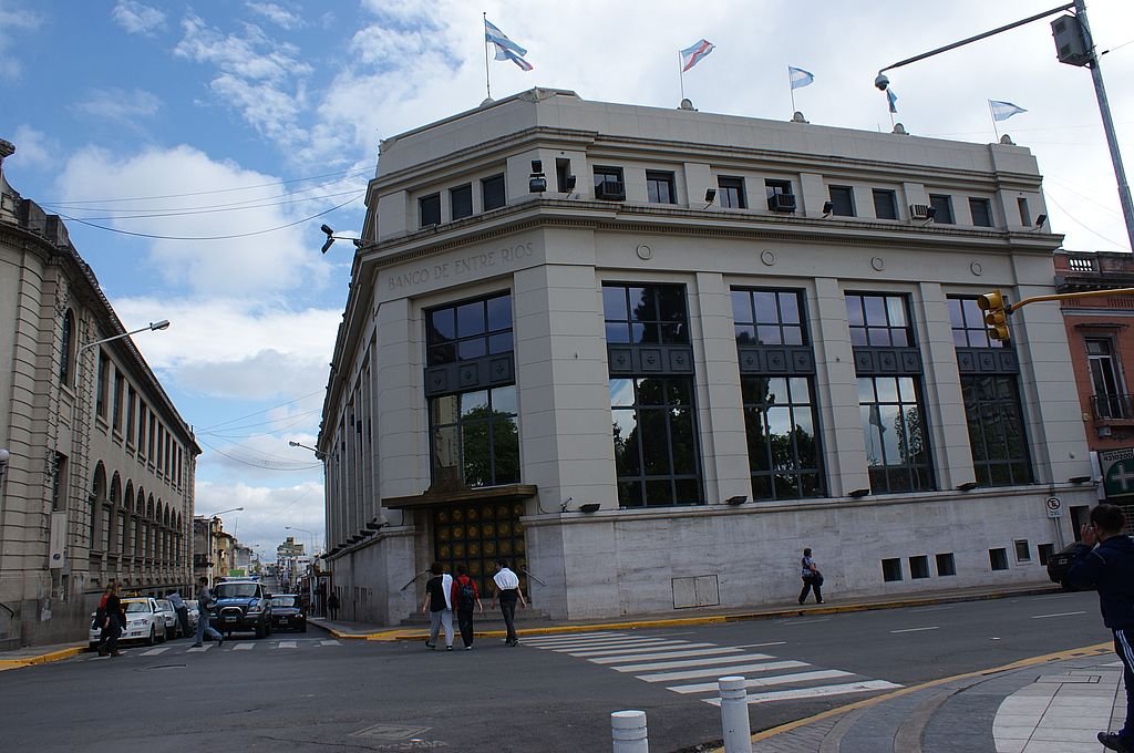 El edificio del banco debe su proyecto a un concurso nacional realizado en 1939