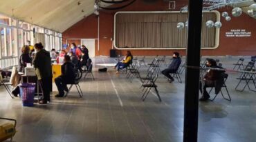 En el histórico salón. En el mismo lugar donde Libertad vivió jornadas históricas hace muchos años con el básquetbol