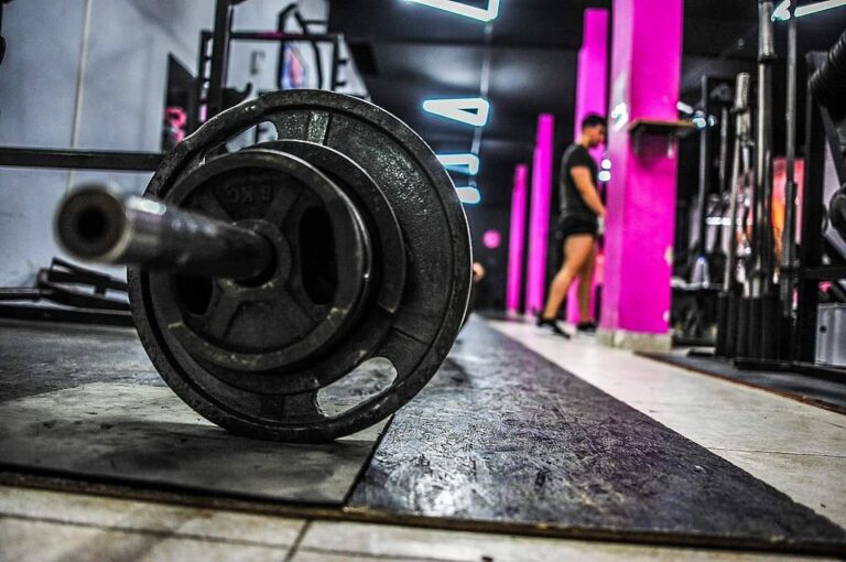 El Gobierno hará un aporte de dos cuotas de 15.000 pesos por trabajador o trabajadora.  Juan Manuel Hernández