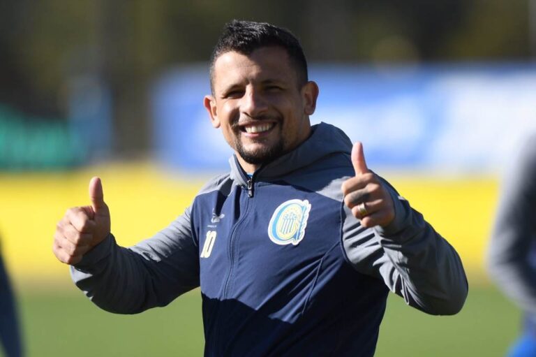 Vecchio vuelve a jugar luego de la lesión. Gentileza.