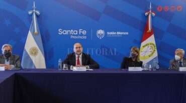 Perotti presentó los proyectos en la Casa Gris