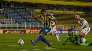 Emiliano Vecchio marca el único gol del partido. Twitter.