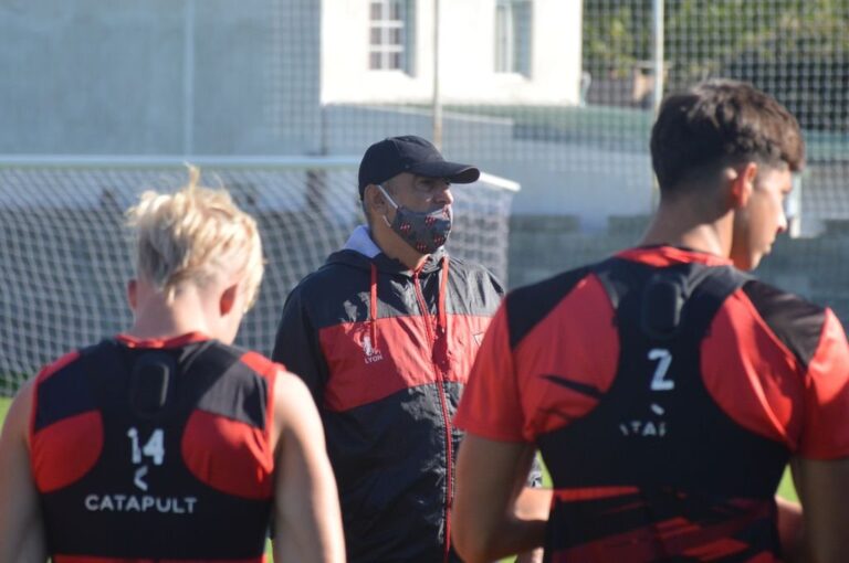 Iván Delfino alentó al crecimiento de su equipo.  Prensa Patronato