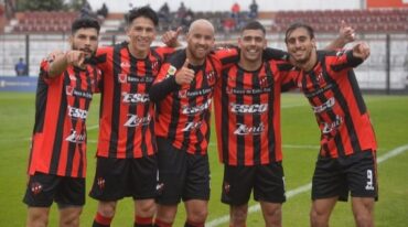 Patronato en su debut como local