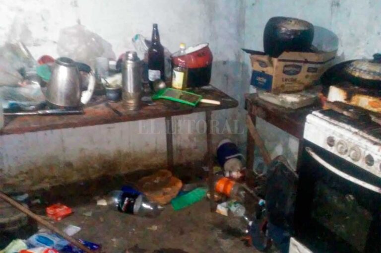El estado en el que estaba la vivienda donde fueron hallados los menores. El Litoral