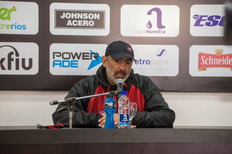 Iván Delfino valoró el punto que obtuvo su equipo y alentó al crecimiento Prensa Patronato