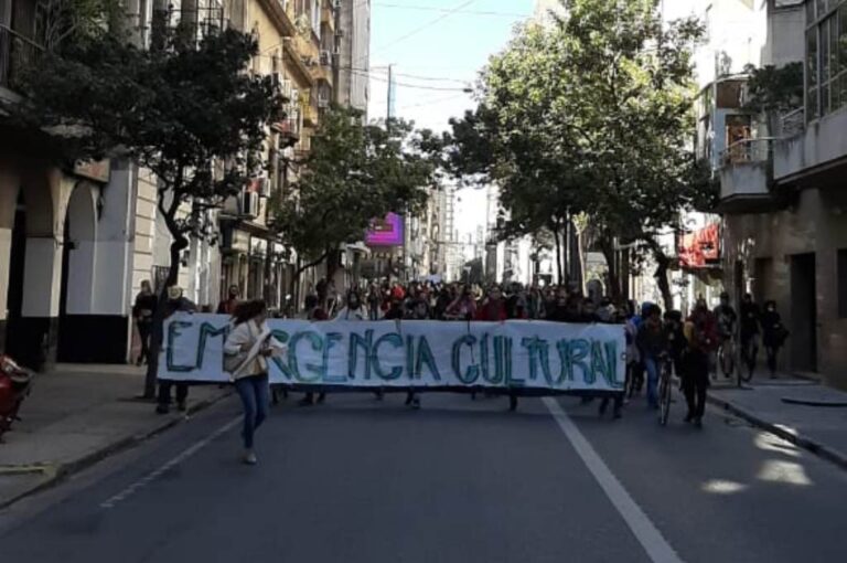 Gentileza.