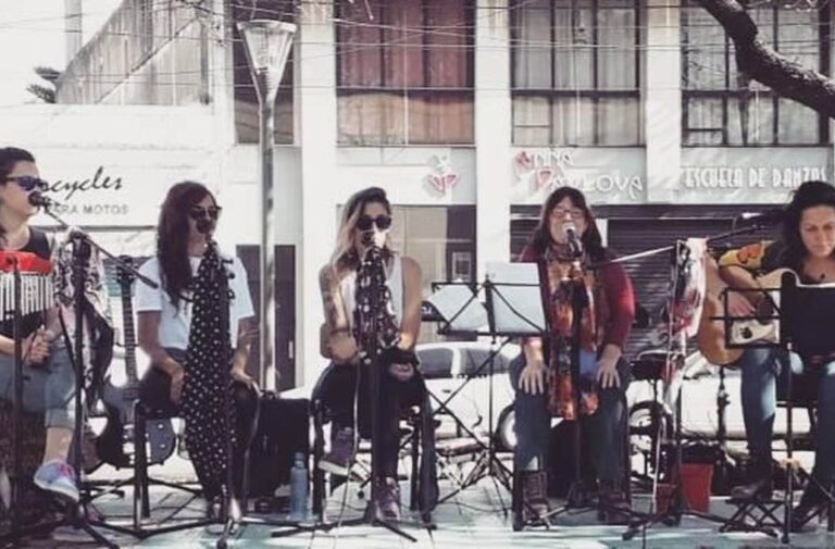 "Todas las que formamos parte de esta banda somos mujeres intensas