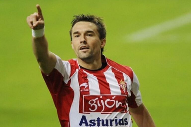 Después de 12 años en el exterior