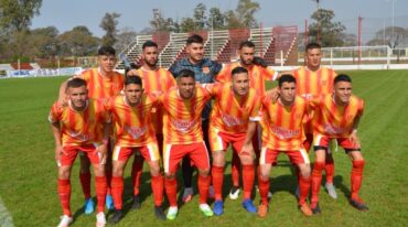 Unión de Villa Jardín ganó el partido más apasionante en el regreso del fútbol.