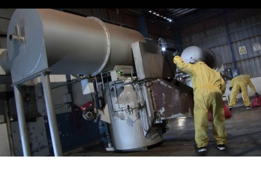 El horno pirolítico de Obras Sanitarias transforma en cenizas inertes los residuos patológicos de Venado y la región. Gentileza: Cooperativa de Obras Sanitarias.