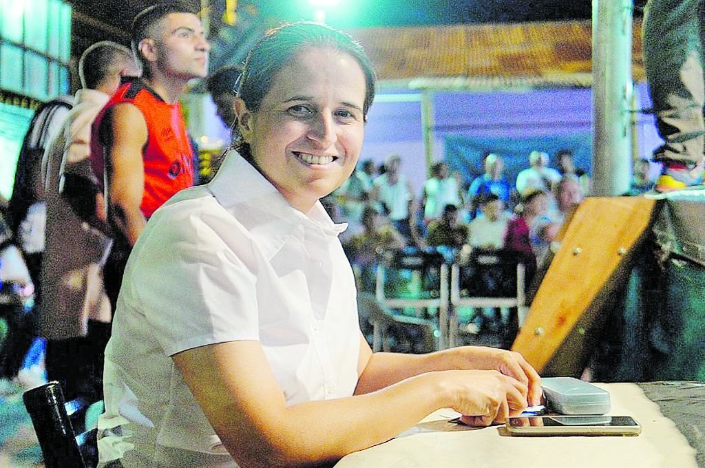 Mariela Santini expuso sus vivencias como dirigente de una disciplina que