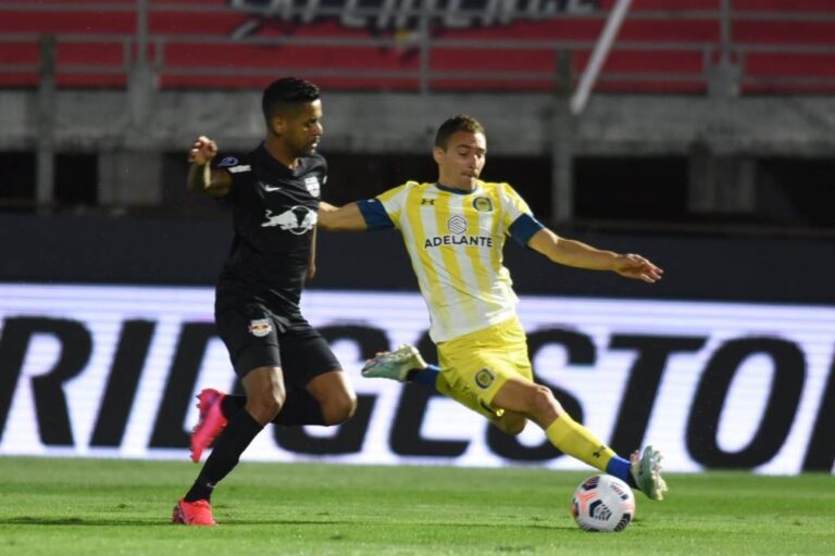 A Marco Ruben le anularon dos goles. Gentileza: prensa Rosario Central.
