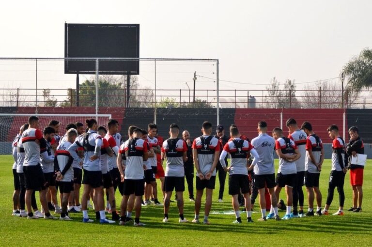 Patronato quiere aprovechar su buen presente y hacer historia en La Bombonera.  Prensa Patronato