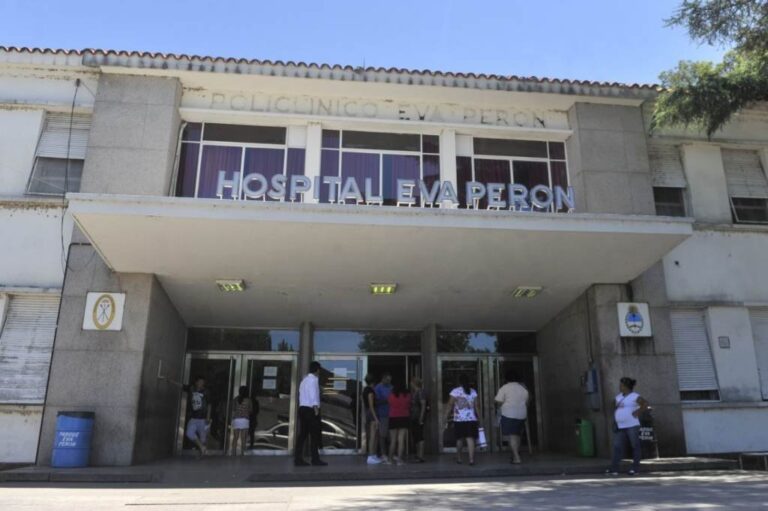 La mujer atacada quedó internada en estado delicado en el hospital Eva Perón. Gentileza.