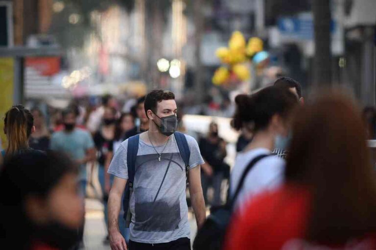 La meta de la autoridad sanitaria provincial es avanzar fuerte con la vacunación durante septiembre en toda la población. Pablo Aguirre