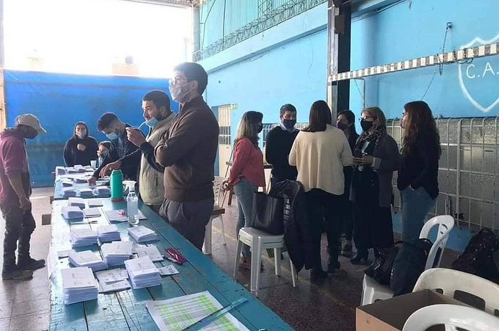 En los primeros días de agosto se organizó en Victoria el operativo de distribución de la Tarjeta Alimentar.