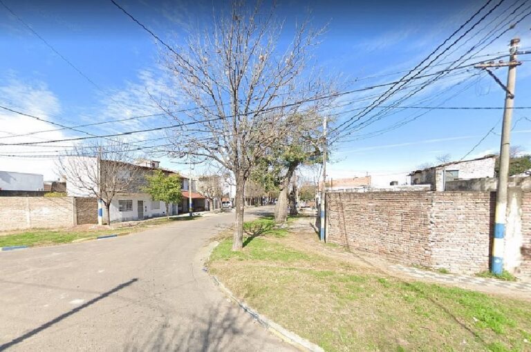 Daniel Sandoval fue atacado en la intersección de las calles Esmeralda y 24 de Septiembre. Captura digital - Google Maps Streetview