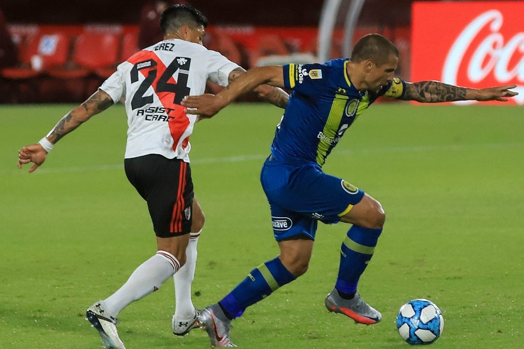 Vecchio está ok y vuelve al equipo ante Boca. Archivo.