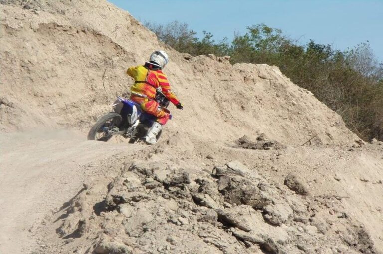 Parte del circuito atravesará las canteras de yeso de Piedras Blancas. Prensa Piedras Blancas