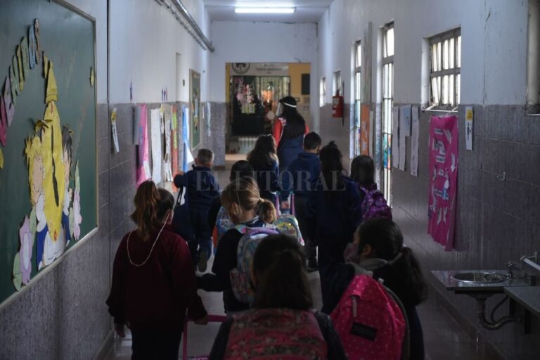 Todos a clases. En la escuela Luis María Drago esta semana pudieron volver a la presencialidad plena primero