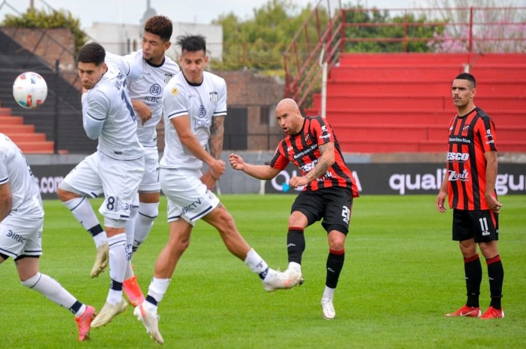 El delantero de Patronato Junior Arias fue