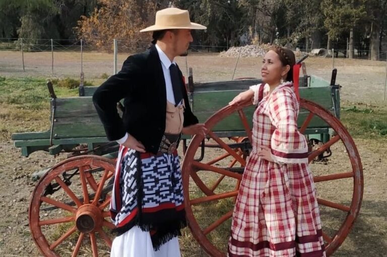 Marcela Marmol y Hugo Serna.