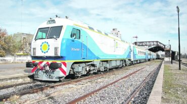 La intención es que el tren vuelva a funcionar como lo hizo por última vez hace 44 años. Rearmar la conexión Rosario-Cañada de Gómez con paradas exclusivas en las localidades de Funes
