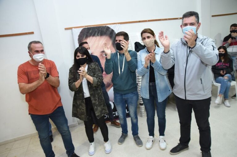 LA LISTA MAS VOTADA. En la sede de Juntos por el Cambio todo era alegría para Viotti