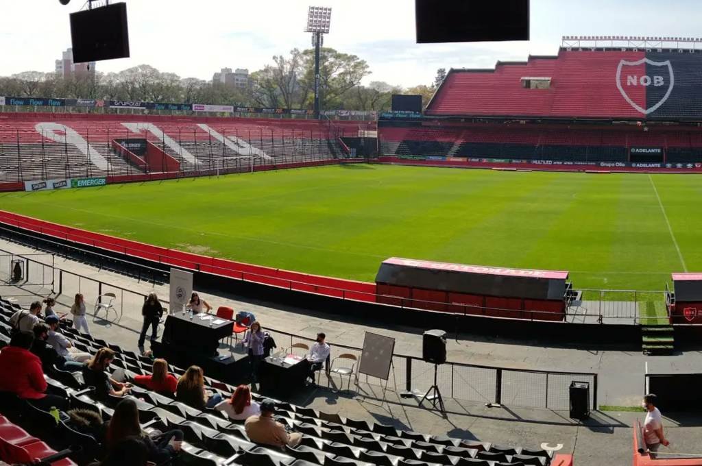 Los comicios se llevarán a cabo en el estadio Marcelo Bielsa y en el cubierto de Newell's. Gentileza.