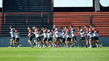 Patronato entrena buscando reencontrarse con la victoria con varias modificaciones. Archivo