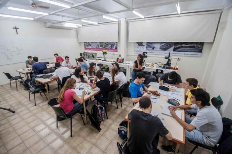 En la Sede Rosario de la Universidad Católica de Santa Fe