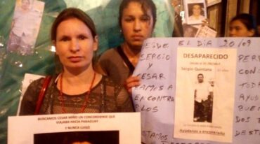 Las esposas de Miño y Quintana siguen pidiendo justicia.
