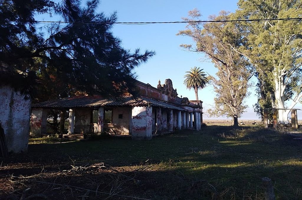 La estancia El Palmar está ubicada en Médanos