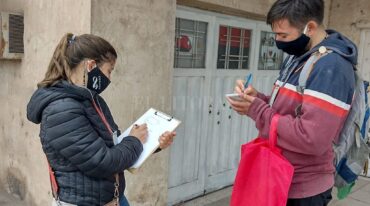 Alumnos de UNL que colaboran con el proyecto en el trabajo territorial