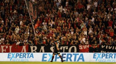 Postal necesaria: vuelve el público al Coloso; vuelve Maxi al primer equipo. Gentileza: prensa Newell's Old Boys.