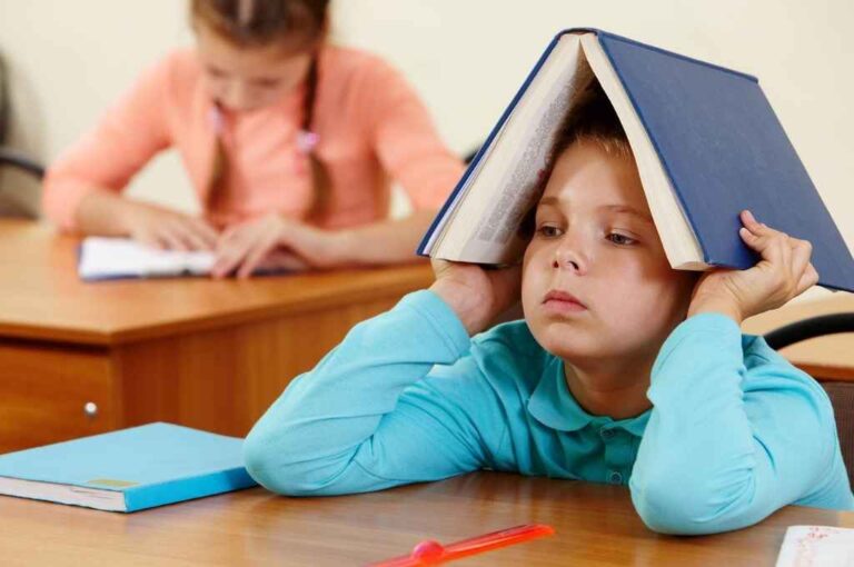 CUANTO MÁS TEMPRANO MEJOR. Cualquier niño detectado precozmente con dislexia tiene mejores probabilidades de recuperar funciones cognitivas para un mejor desenvolvimiento en su vida. Ante cualquier duda